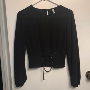 Long sleeve black crop top